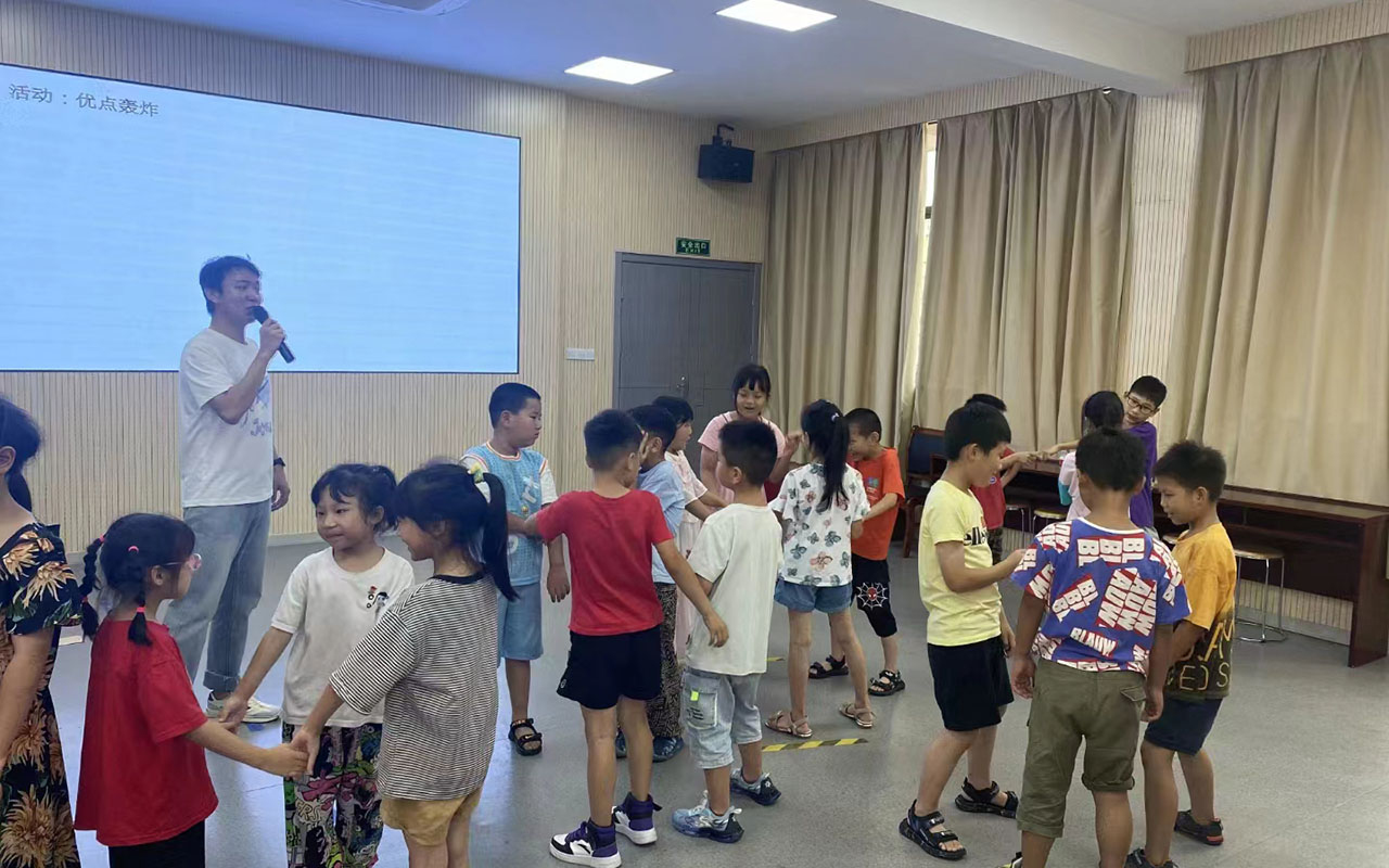 贵池龙观乡中心学校